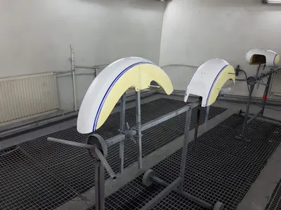 Lakiernictwo Blacharstwo Pojazdowe FHU KOSTA Blacharz Lakiernik Naprawa Pokolizyjna Naprawa Powypadkowa